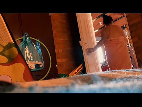 ❤️ Myn omke folget my yn 'e dûs, hy neukt my wylst ik dûs. ☑ Moaie porno by porno fy.filmepornonline.ru ❤